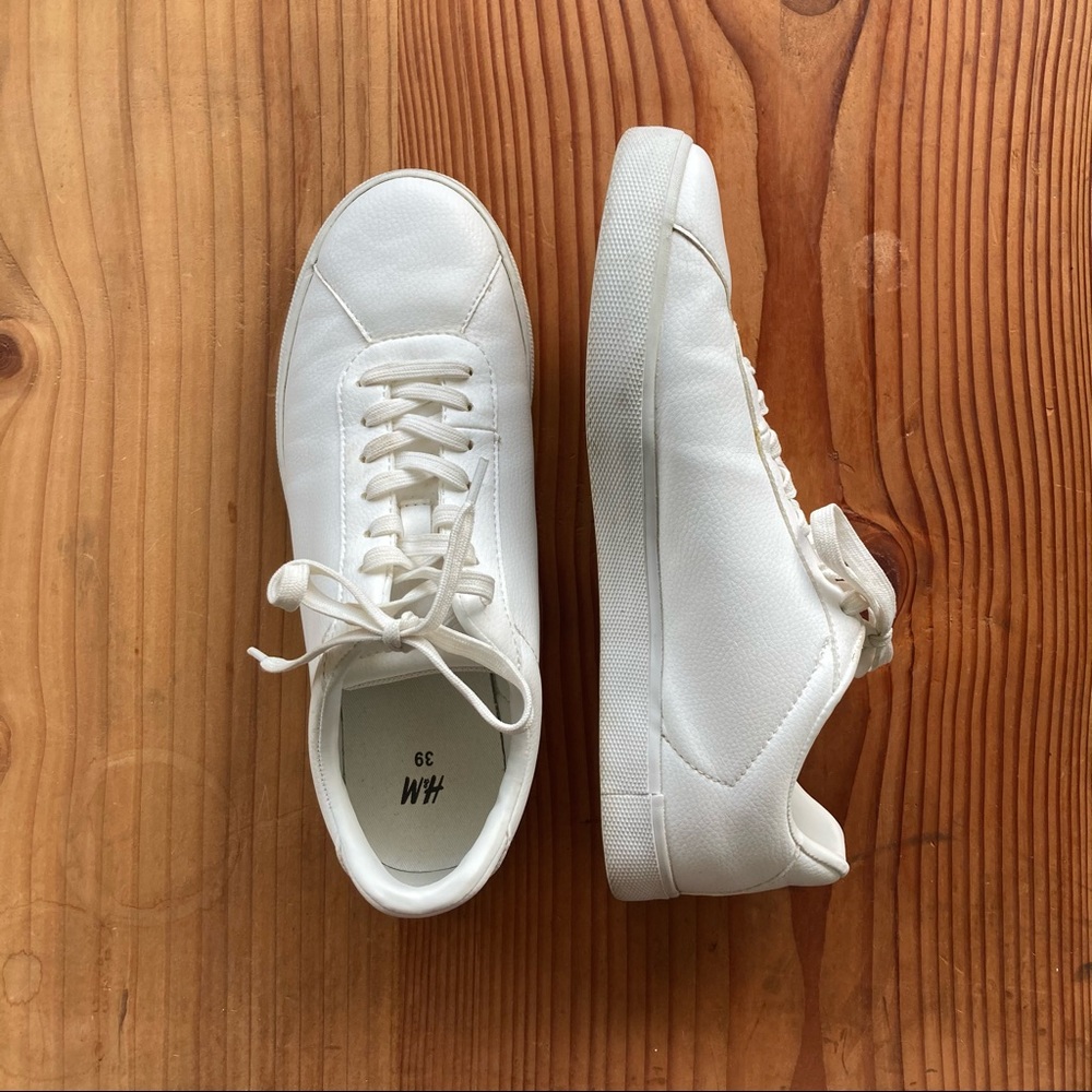 White Sneakers - H&M